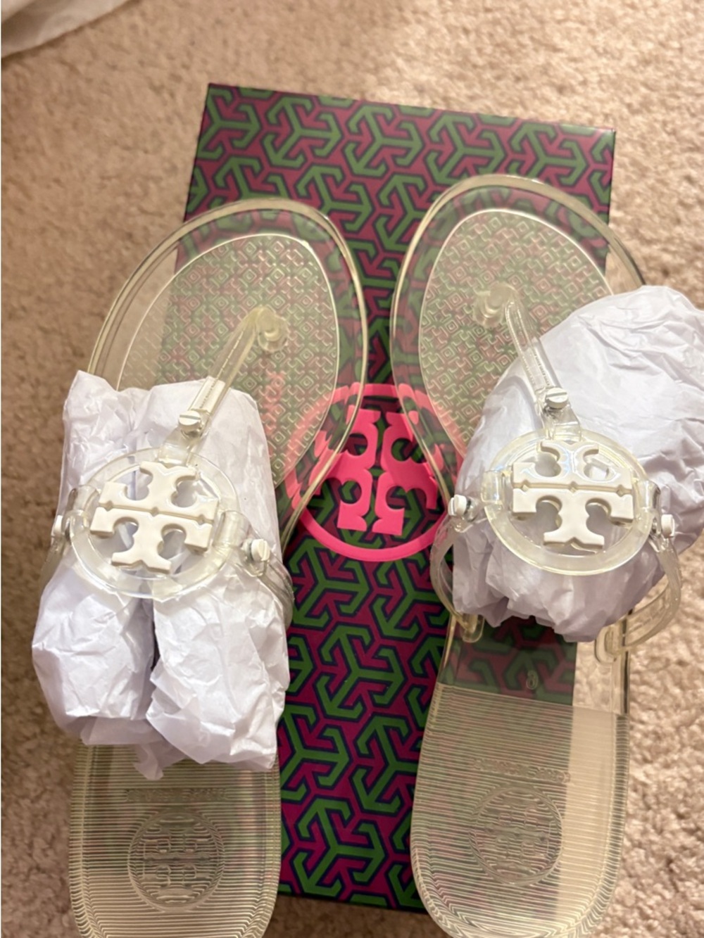 Tory Burch Mini Miller Flat Thong in Clear with White Logo size 6